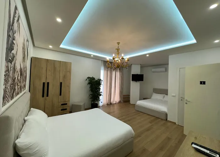 D Hotel-restaurant-private Hotell 4*