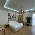 D Hotel-restaurant-private 4* Durrës