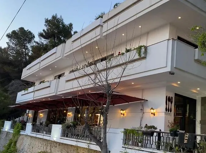D Hotel-restaurant-private 4* Durrës